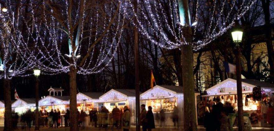 Christmas In Paris 2013 , Yuletide Magic In The Capital
