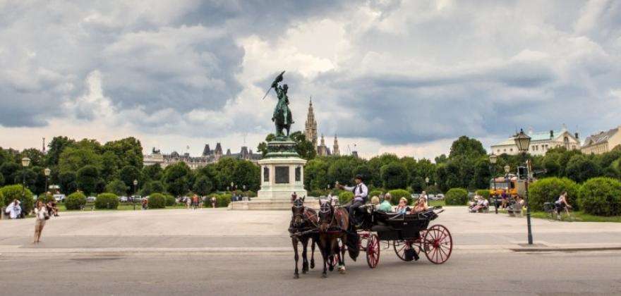 Balade au cœur de Paris... en calèche