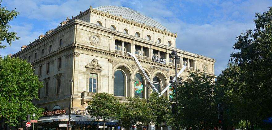 The Théâtre du Chatelet is back in action!