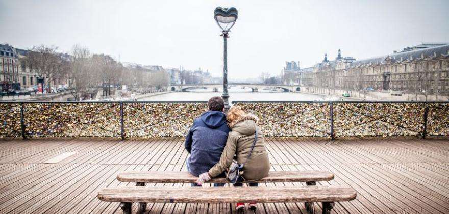 Soldes d'hiver et Saint-Valentin à la capitale de la mode et de l'amour
