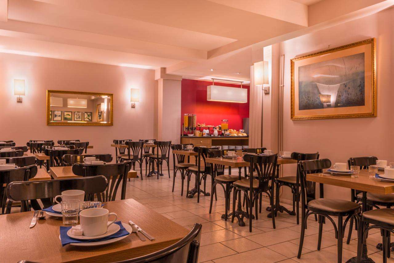 Paris France Hotel - Breakfast